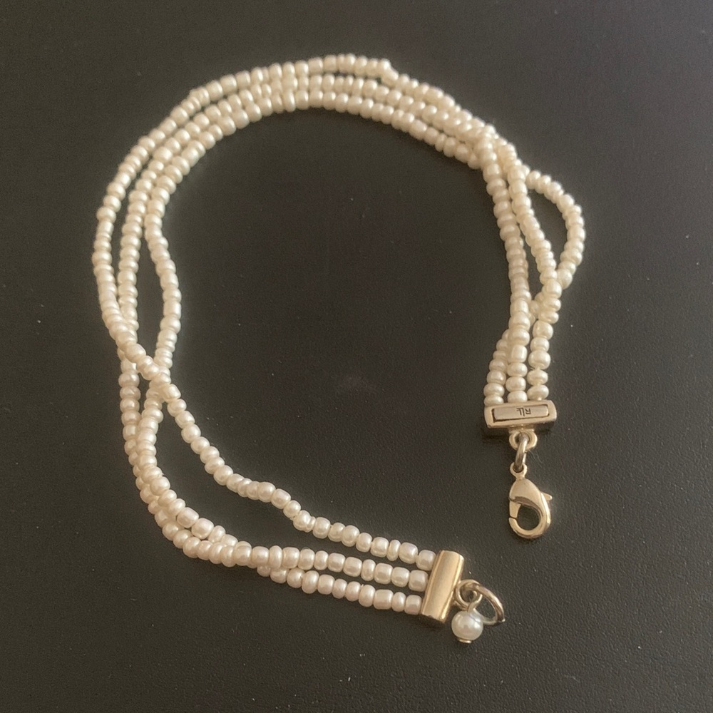 Ralph Lauren Cream Pearl Bracelet with Gold Clasp